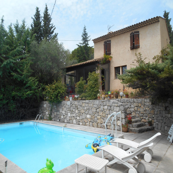 Offres de vente Villa Tourrettes 83440