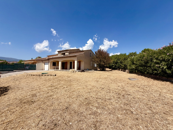 Offres de vente Villa Tourrettes 83440